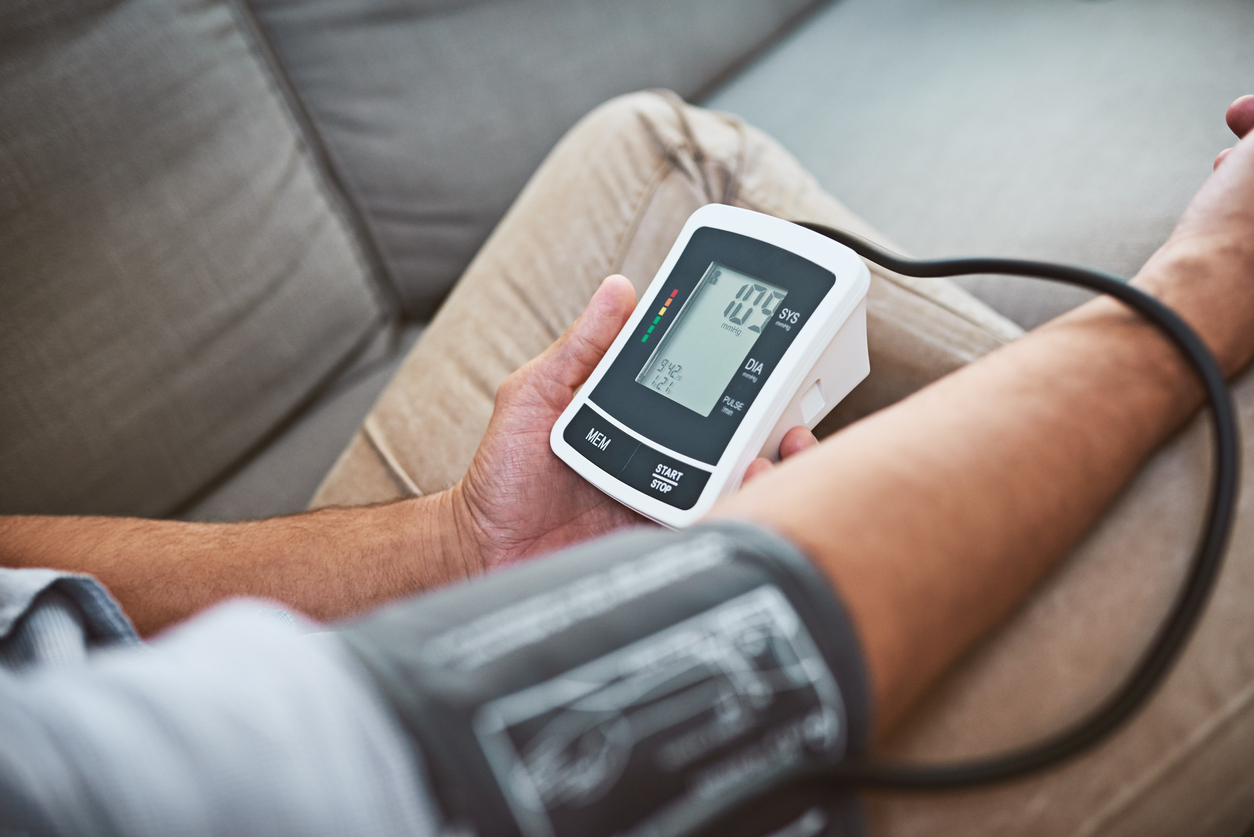 Does generic lexapro cause high blood pressure