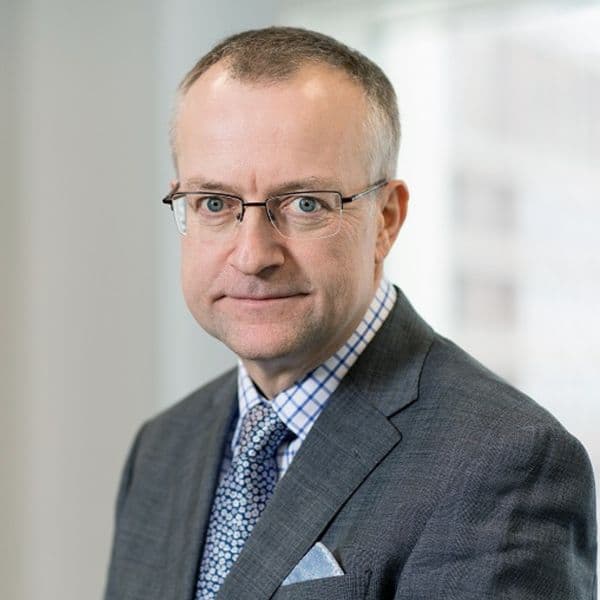 Headshot of Professor Jonathan Benger, CBE MD FRCS FRCEM, deputy chief executive, chief medical officer and interim director of the centre for guidelines